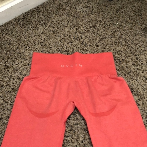 NVGTN Curve Seamless Leggings Size Small Coral - Picture 3 of 9
